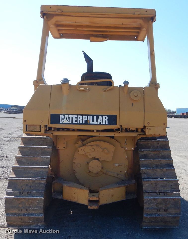 image for item FC9991 1987 Caterpillar D4H dozer
