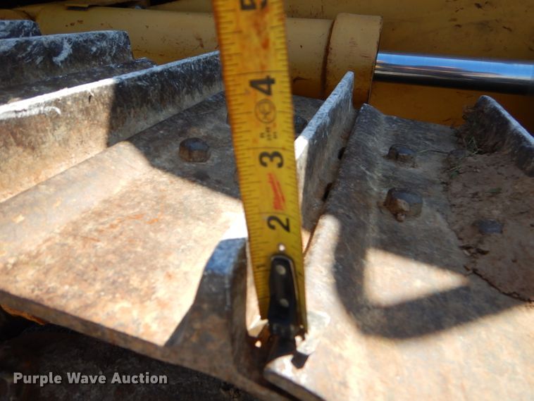 image for item FC9991 1987 Caterpillar D4H dozer