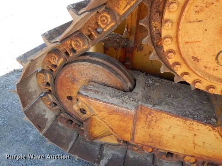 image for item FC9991 1987 Caterpillar D4H dozer