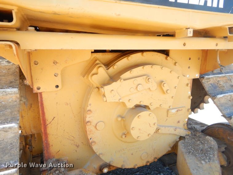 image for item FC9991 1987 Caterpillar D4H dozer
