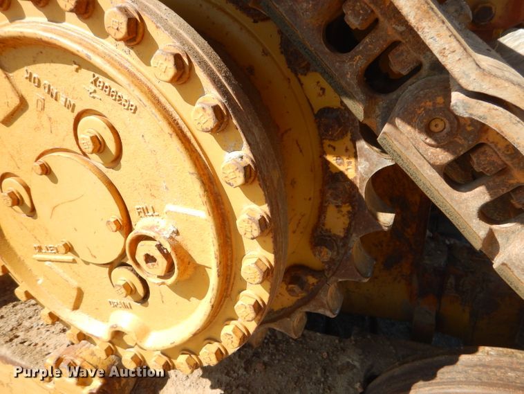 image for item FC9991 1987 Caterpillar D4H dozer