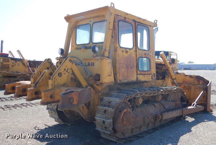image for item FC9992 1976 Caterpillar D5 dozer