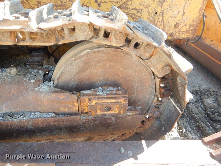 image for item FC9992 1976 Caterpillar D5 dozer