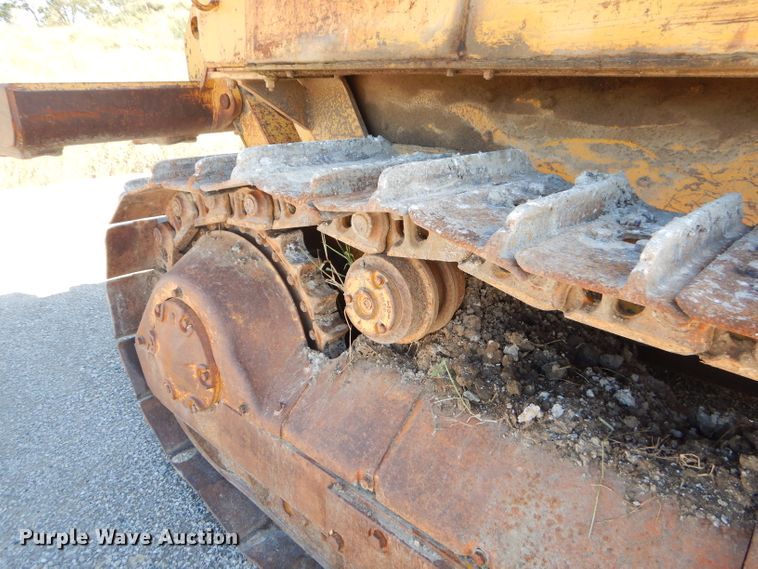 image for item FC9992 1976 Caterpillar D5 dozer