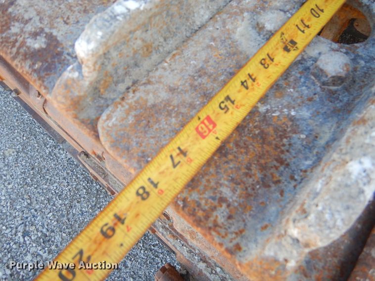 image for item FC9992 1976 Caterpillar D5 dozer