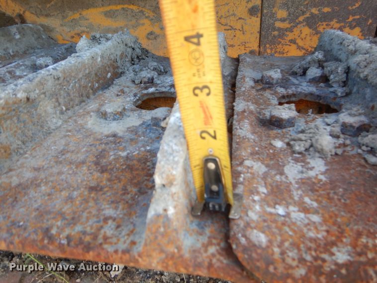 image for item FC9992 1976 Caterpillar D5 dozer