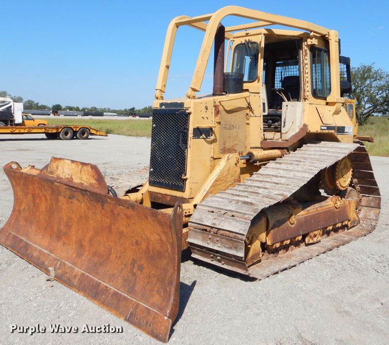 image for item FC9993 1997 Caterpillar D4H LGP dozer