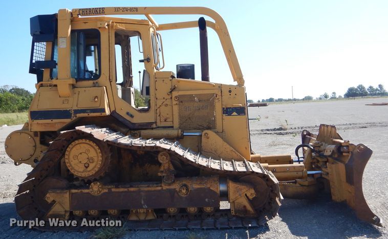 image for item FC9993 1997 Caterpillar D4H LGP dozer