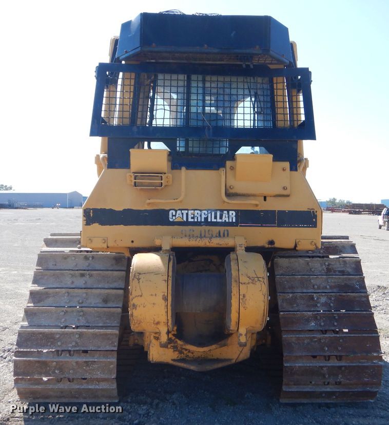 image for item FC9993 1997 Caterpillar D4H LGP dozer