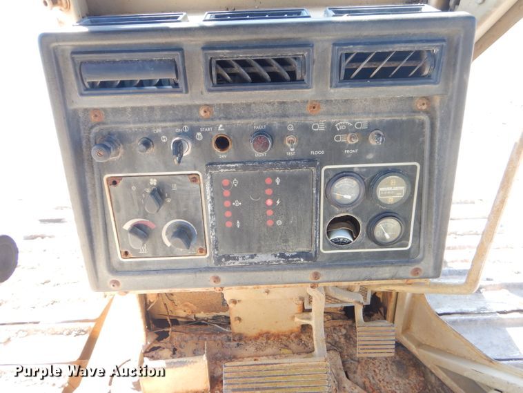 image for item FC9993 1997 Caterpillar D4H LGP dozer