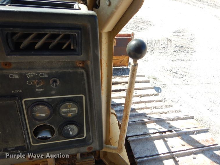 image for item FC9993 1997 Caterpillar D4H LGP dozer