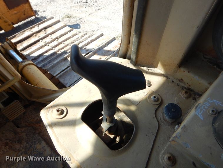 image for item FC9993 1997 Caterpillar D4H LGP dozer