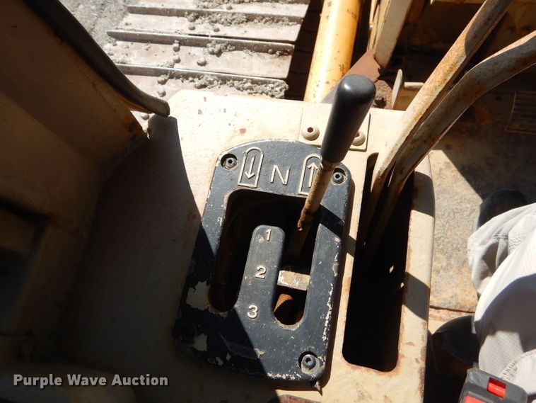 image for item FC9993 1997 Caterpillar D4H LGP dozer