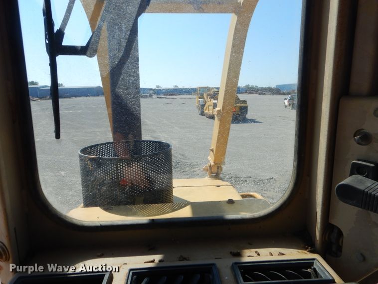 image for item FC9993 1997 Caterpillar D4H LGP dozer