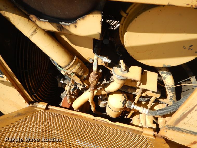 image for item FC9993 1997 Caterpillar D4H LGP dozer