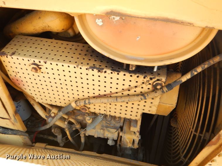 image for item FC9993 1997 Caterpillar D4H LGP dozer