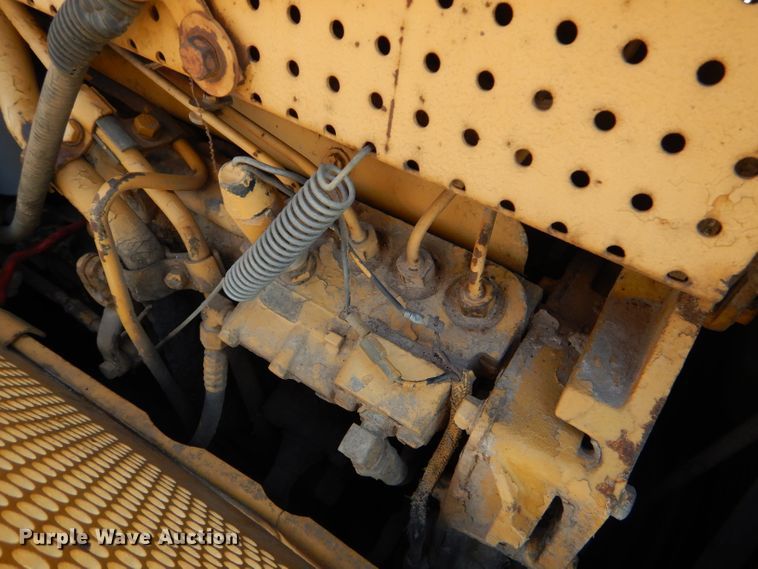 image for item FC9993 1997 Caterpillar D4H LGP dozer