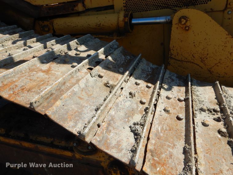 image for item FC9993 1997 Caterpillar D4H LGP dozer