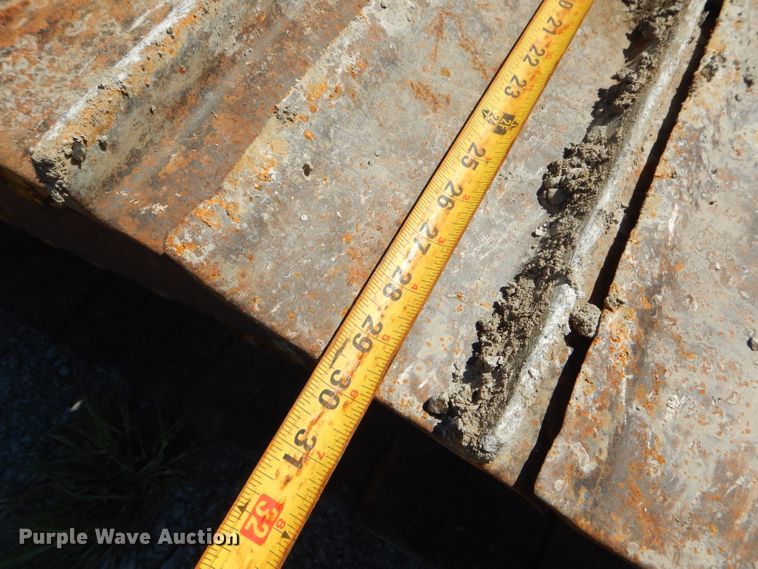 image for item FC9993 1997 Caterpillar D4H LGP dozer