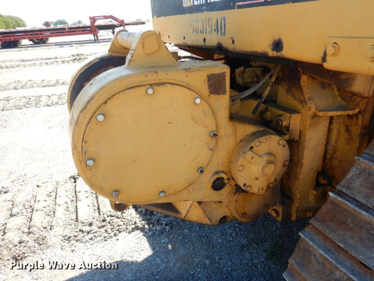 image for item FC9993 1997 Caterpillar D4H LGP dozer