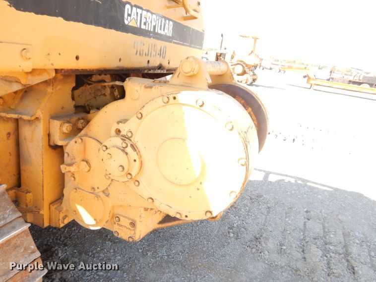 image for item FC9993 1997 Caterpillar D4H LGP dozer