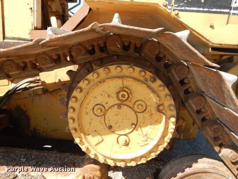 image for item FC9993 1997 Caterpillar D4H LGP dozer