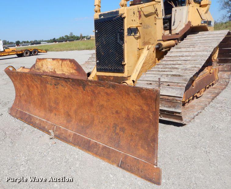 image for item FC9993 1997 Caterpillar D4H LGP dozer