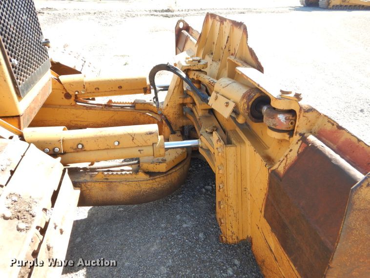 image for item FC9993 1997 Caterpillar D4H LGP dozer