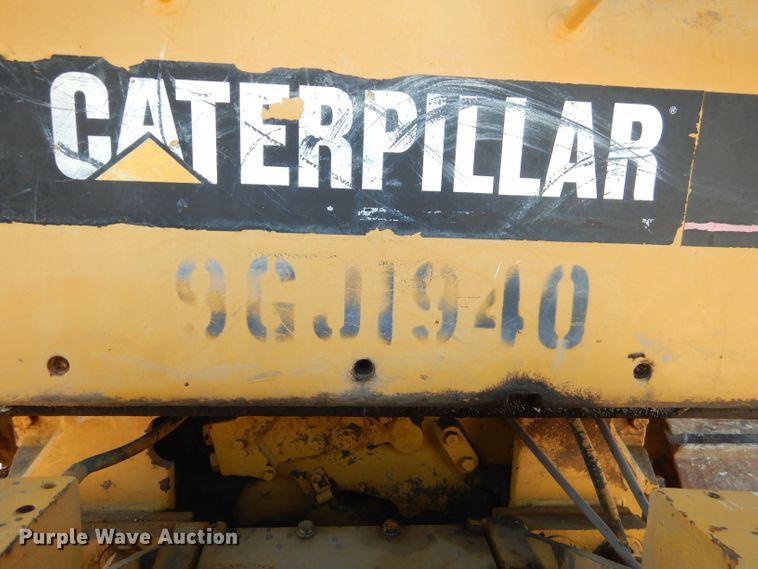 image for item FC9993 1997 Caterpillar D4H LGP dozer