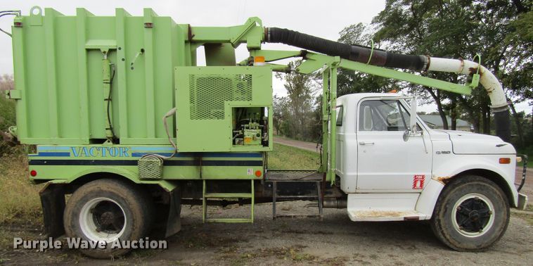 image for item FD9290 1972 Chevrolet C60 hydrovac truck