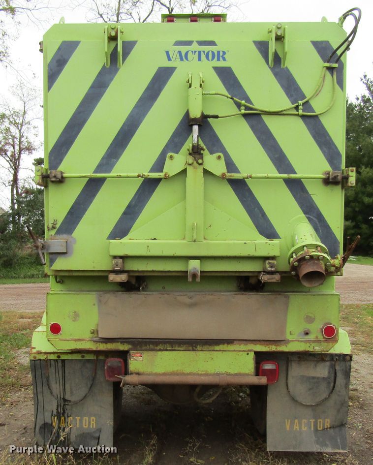 image for item FD9290 1972 Chevrolet C60 hydrovac truck