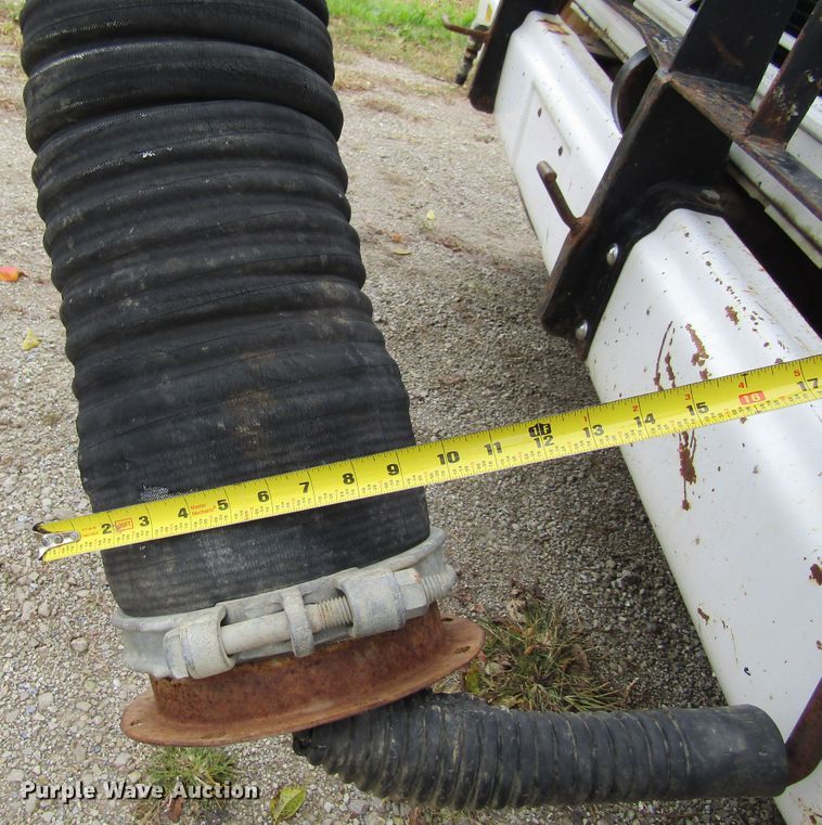 image for item FD9290 1972 Chevrolet C60 hydrovac truck