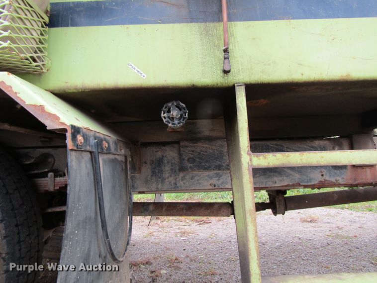 image for item FD9290 1972 Chevrolet C60 hydrovac truck