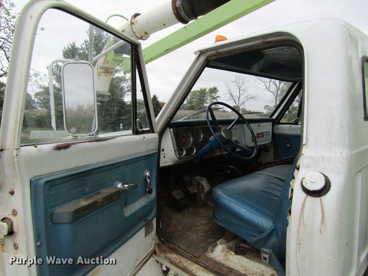 image for item FD9290 1972 Chevrolet C60 hydrovac truck