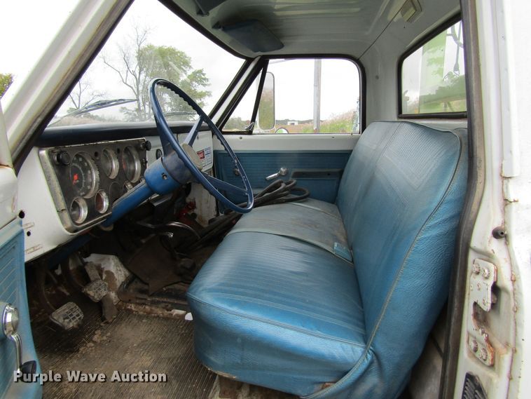 image for item FD9290 1972 Chevrolet C60 hydrovac truck