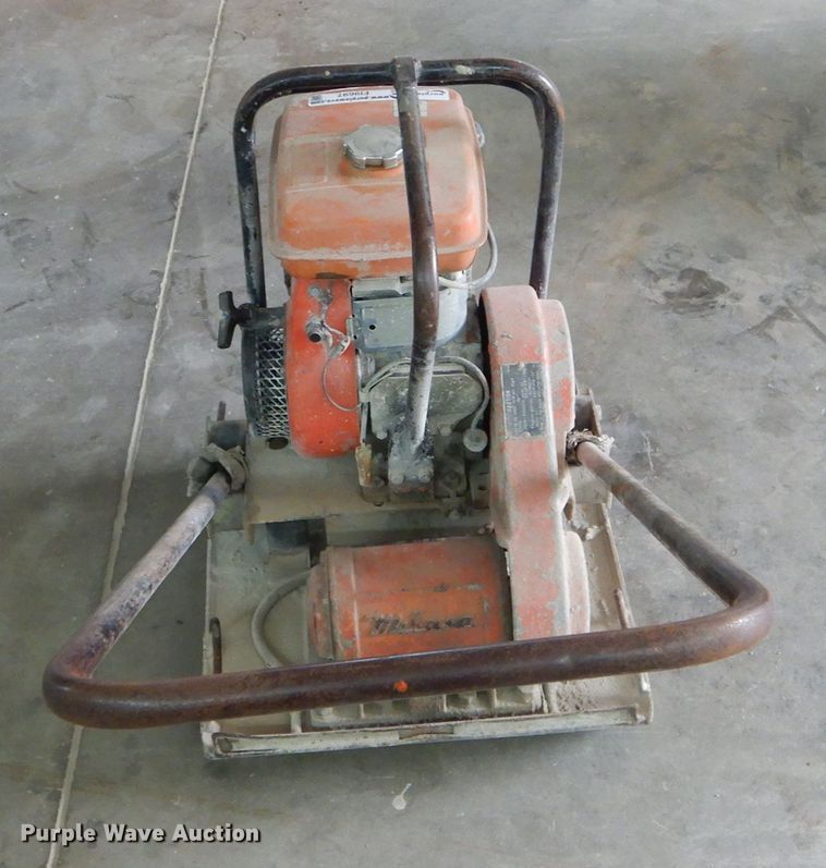 Wisconsin Robin WI185 plate compactor in Kirksville, MO Item FI9697