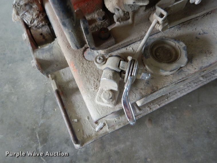 image for item FI9697 Wisconsin Robin WI-185 plate compactor