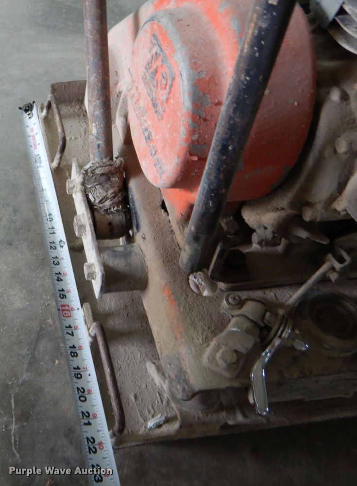 image for item FI9697 Wisconsin Robin WI-185 plate compactor