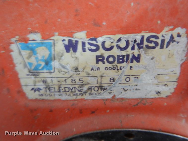 image for item FI9697 Wisconsin Robin WI-185 plate compactor