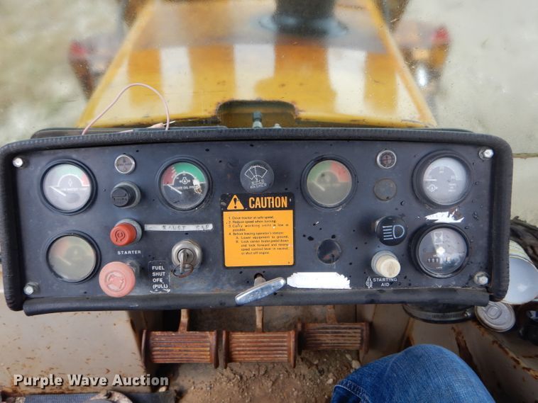 image for item FI9705 1991 John Deere 850B dozer