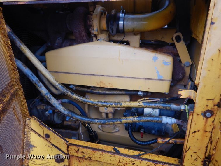 image for item FI9705 1991 John Deere 850B dozer