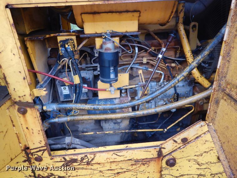 image for item FI9705 1991 John Deere 850B dozer