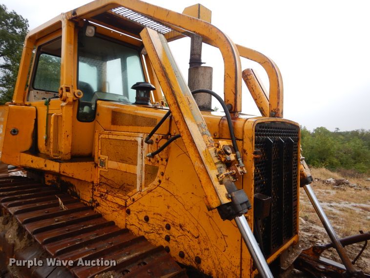image for item FI9705 1991 John Deere 850B dozer