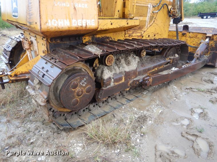 image for item FI9705 1991 John Deere 850B dozer