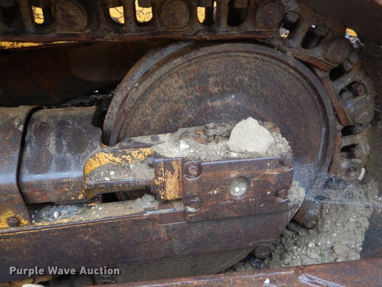 image for item FI9705 1991 John Deere 850B dozer