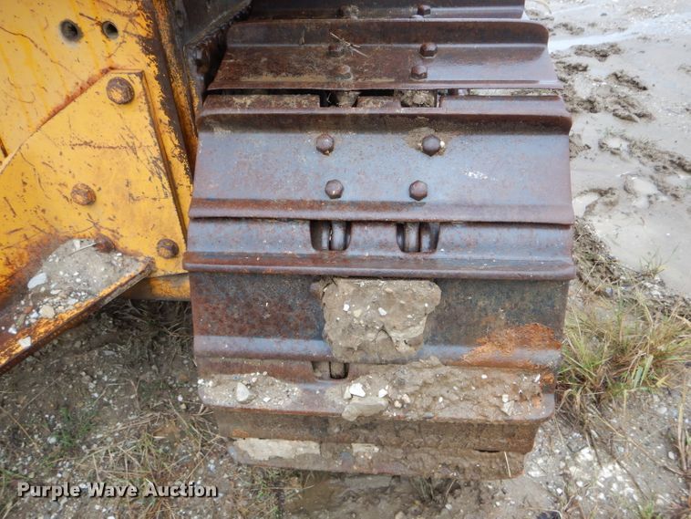 image for item FI9705 1991 John Deere 850B dozer