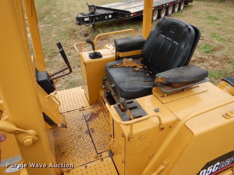 image for item FJ9797 1993 Caterpillar D5C LGP dozer