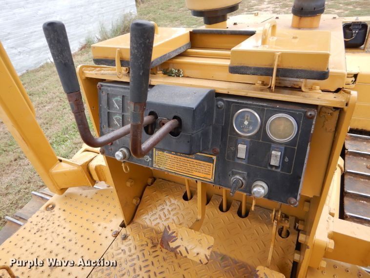 image for item FJ9797 1993 Caterpillar D5C LGP dozer