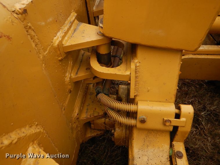 image for item FJ9797 1993 Caterpillar D5C LGP dozer
