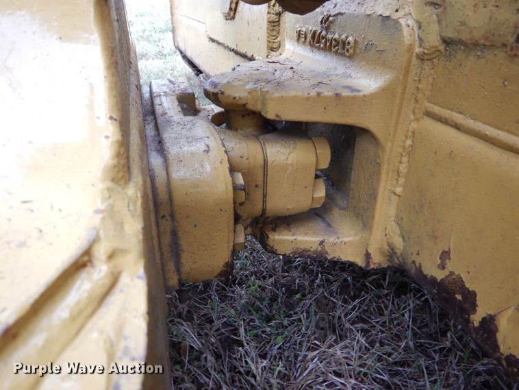 image for item FJ9797 1993 Caterpillar D5C LGP dozer